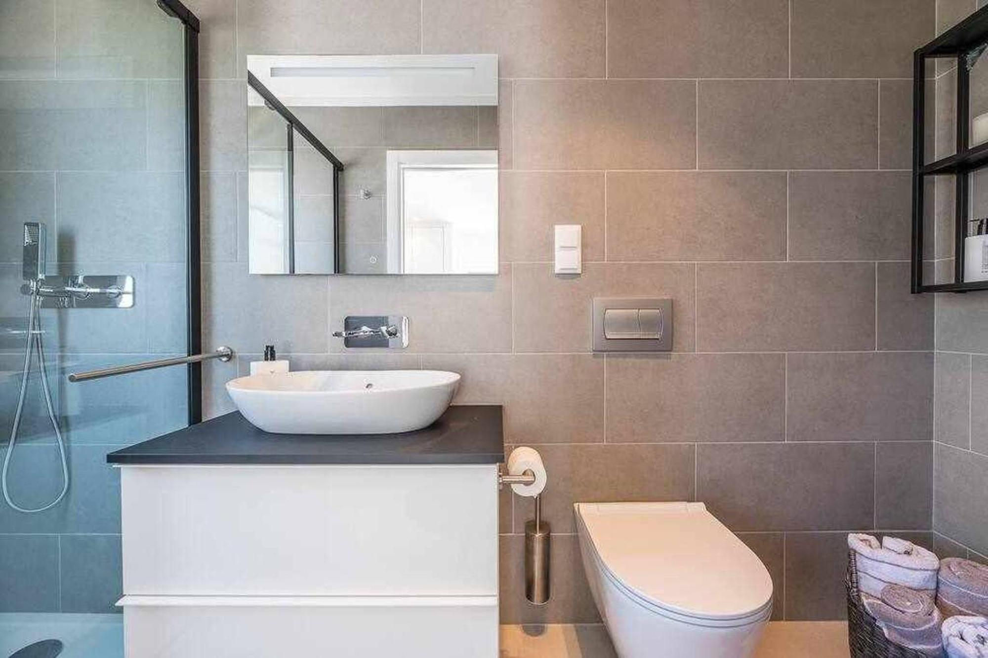 Central Town 2-Bedroom Apartment אלבופיירה מראה חיצוני תמונה